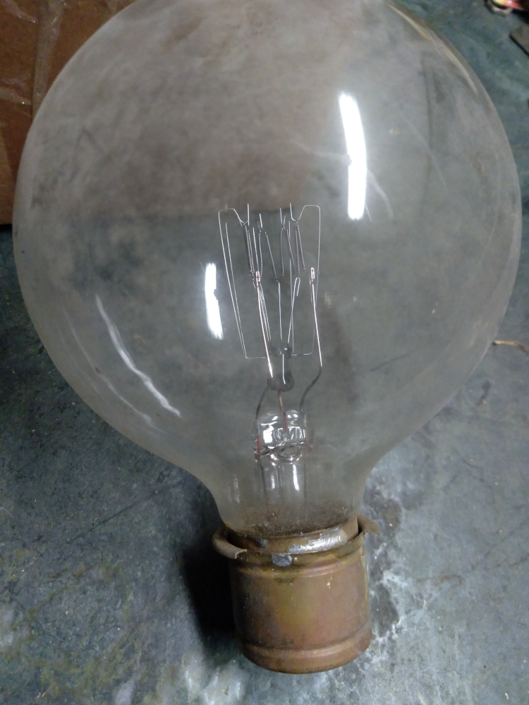 400 watt incandescent lamp - odd base